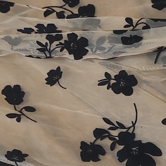 Tulle Skirt - Picture 3 of 5